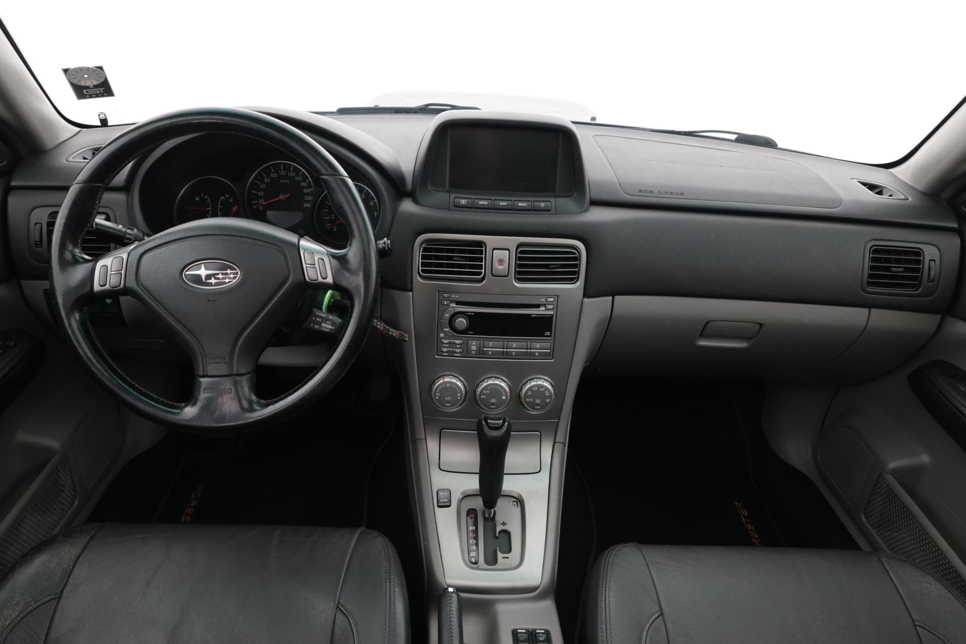 Myydään Subaru Forester 2007 10
