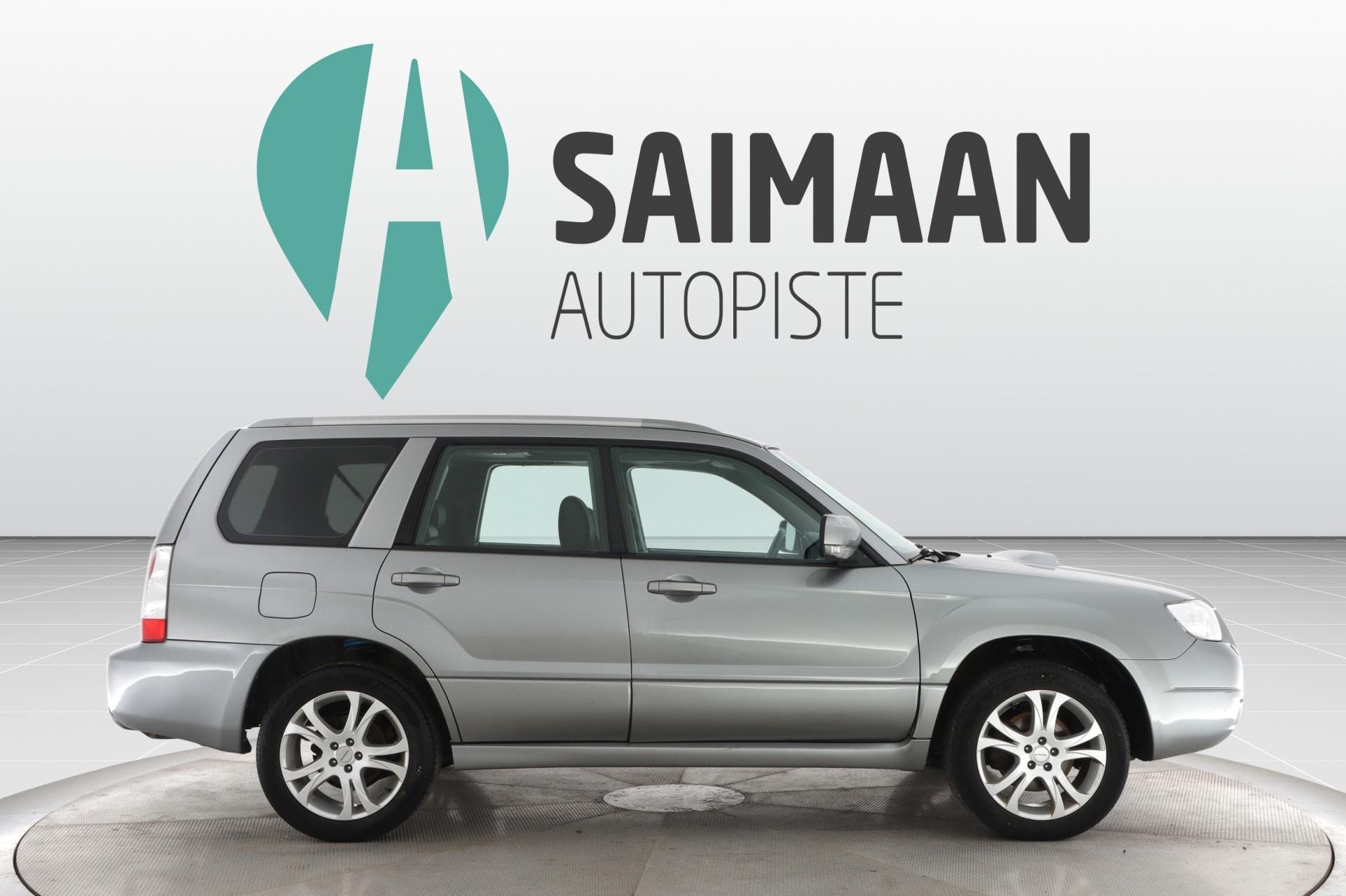 Myydään Subaru Forester 2007 6
