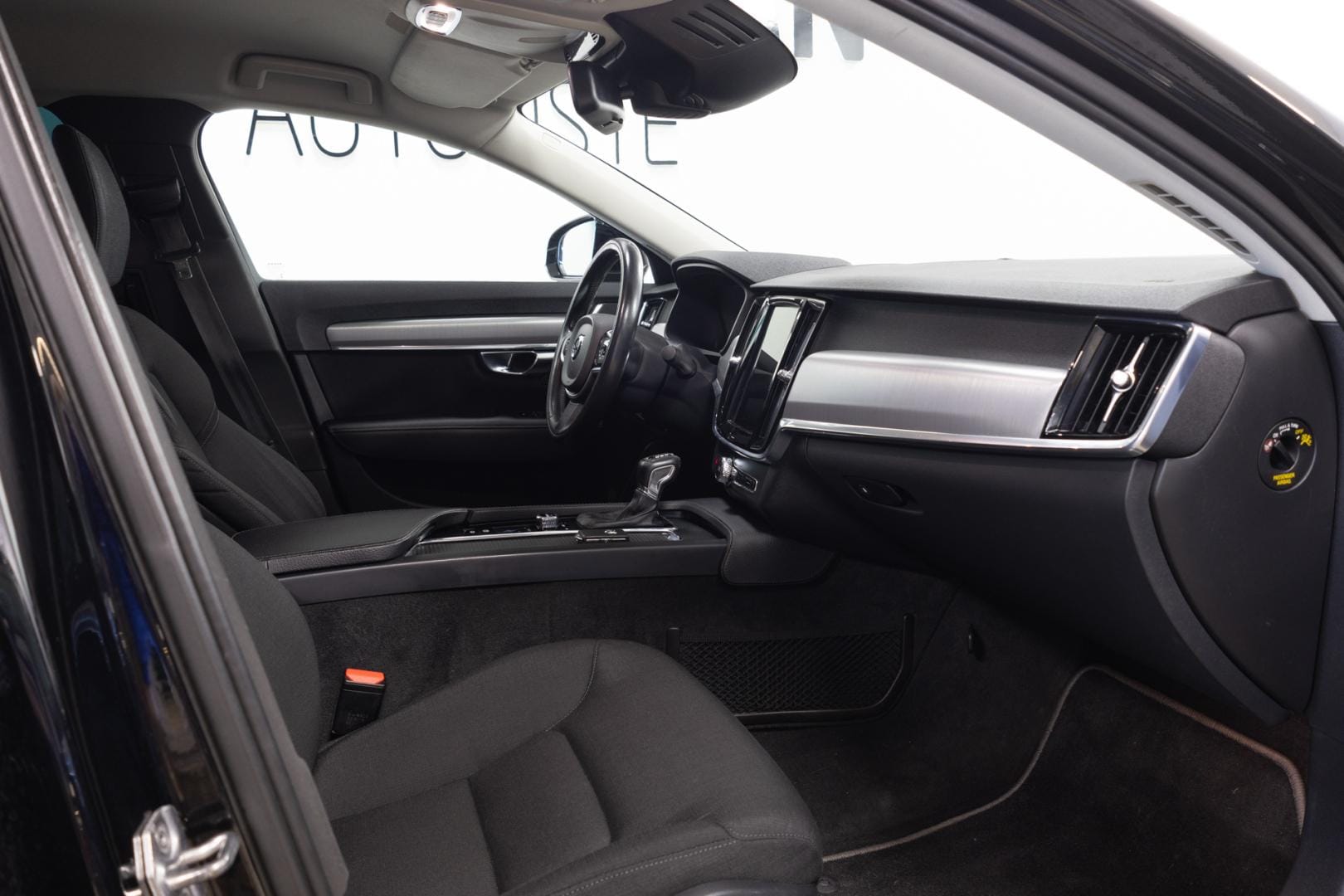 Myydään Volvo S90 2017 13