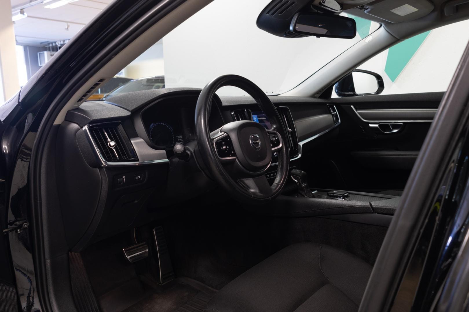 Myydään Volvo S90 2017 10