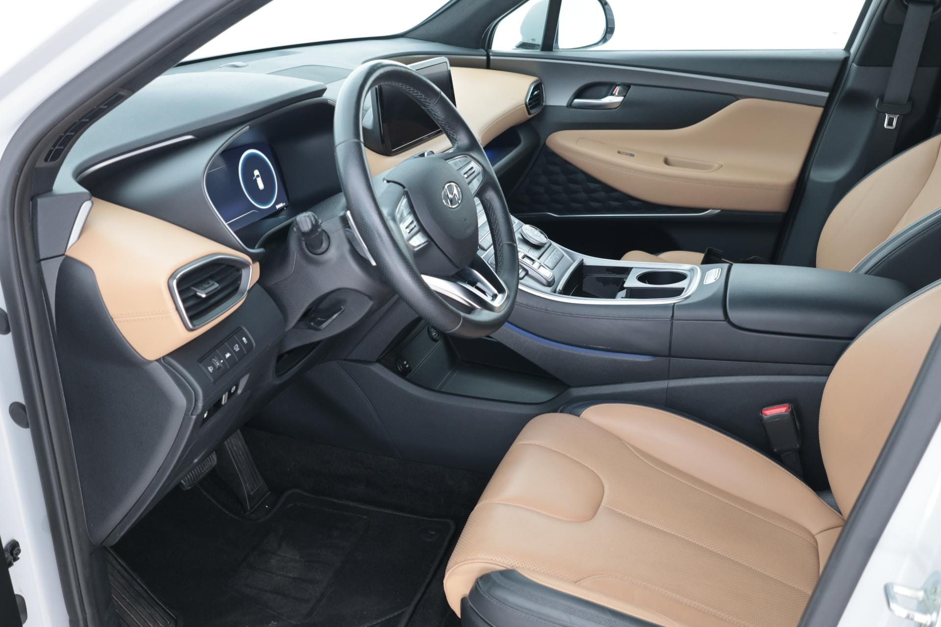 Myydään Hyundai Santa Fe 2022 10