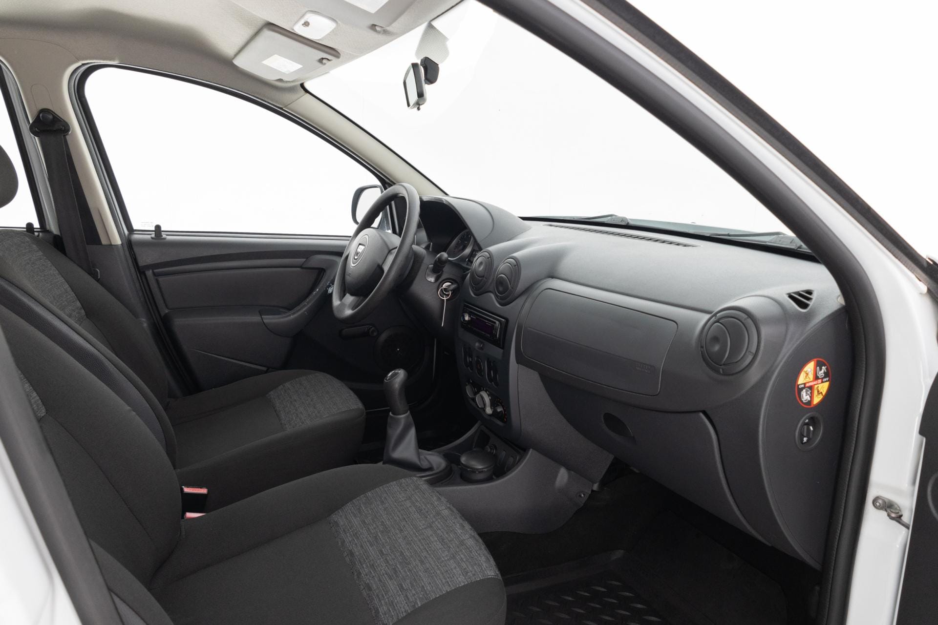 Myydään Dacia Duster 2011 12