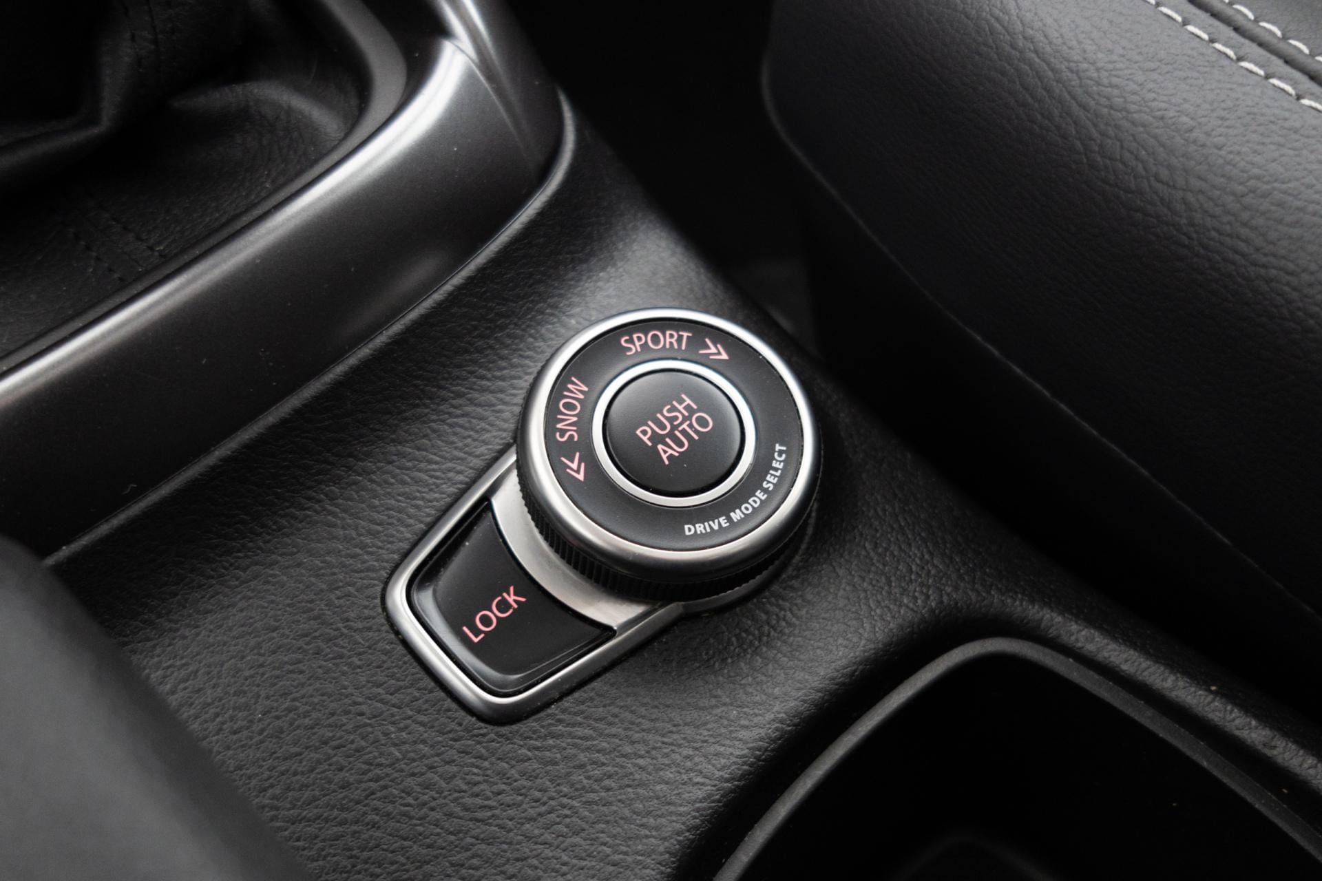 Myydään Suzuki S-cross 2025 20