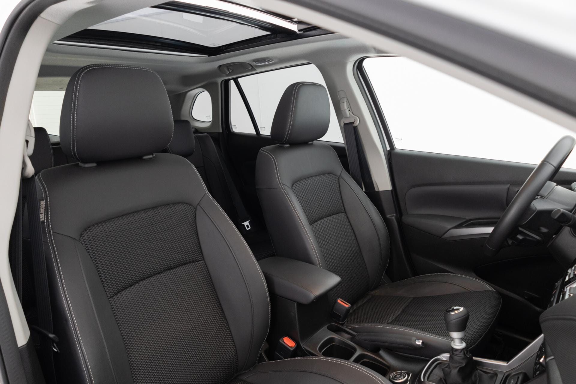 Myydään Suzuki S-cross 2025 14