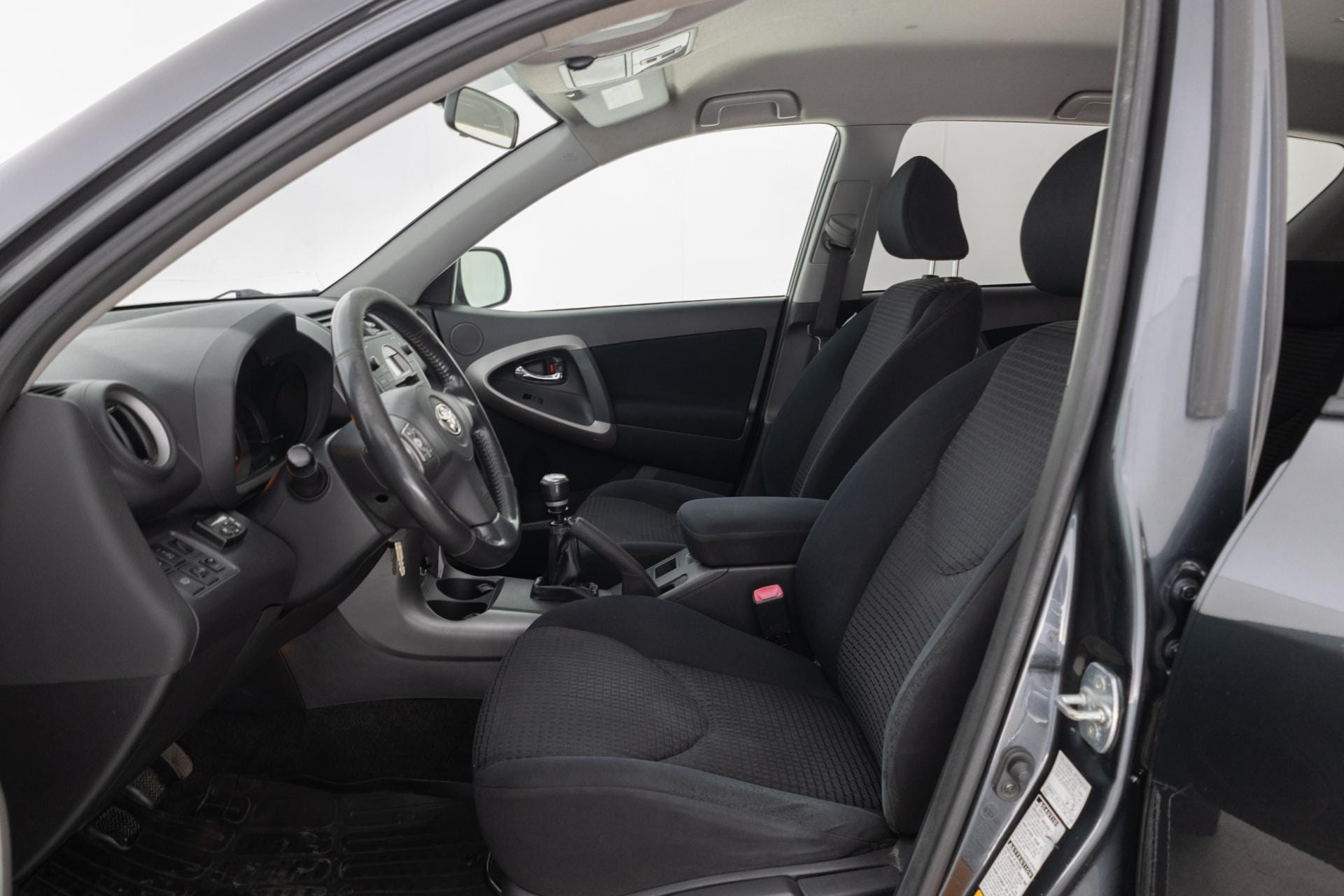 Myydään Toyota RAV4 2008 10