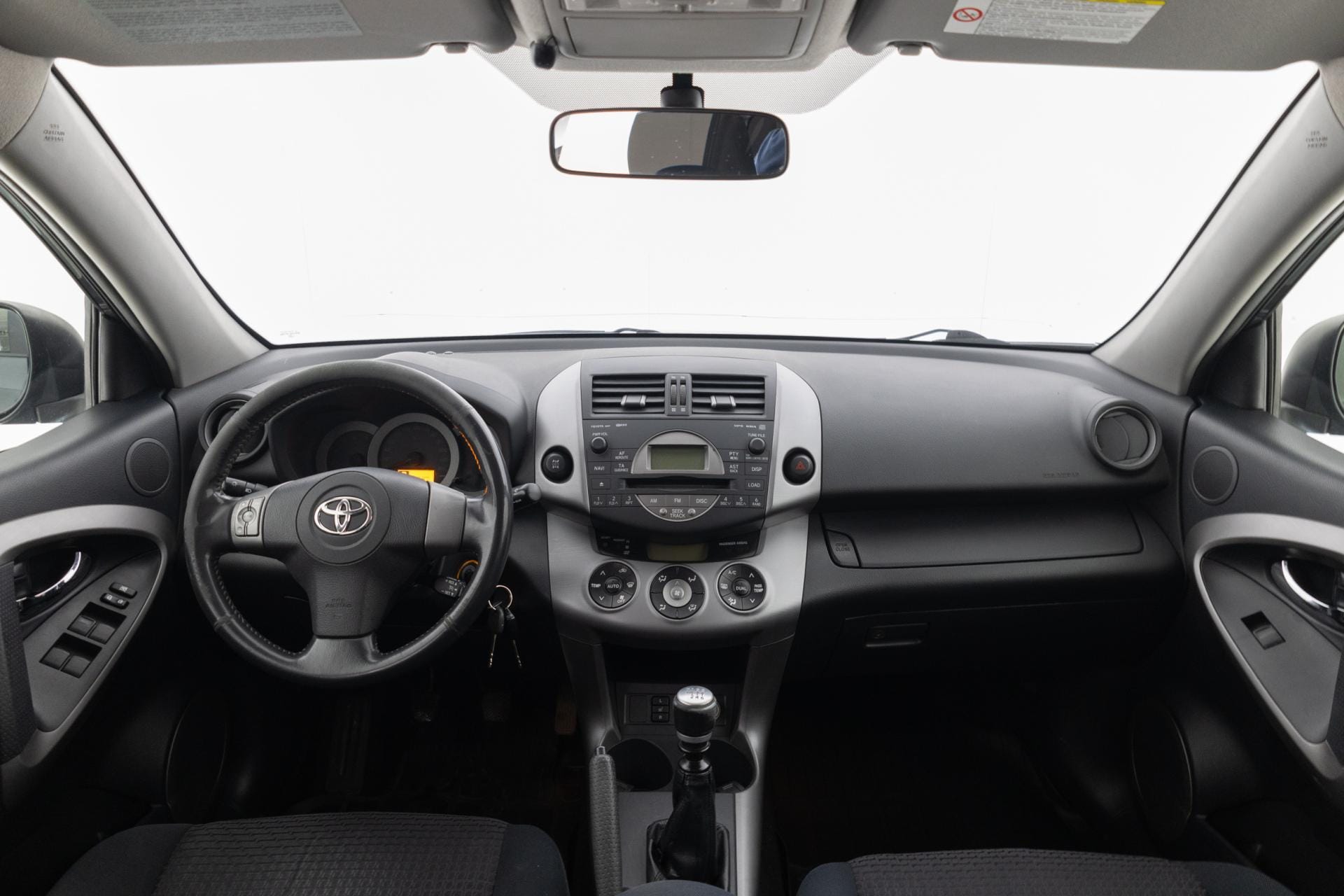 Myydään Toyota RAV4 2008 12
