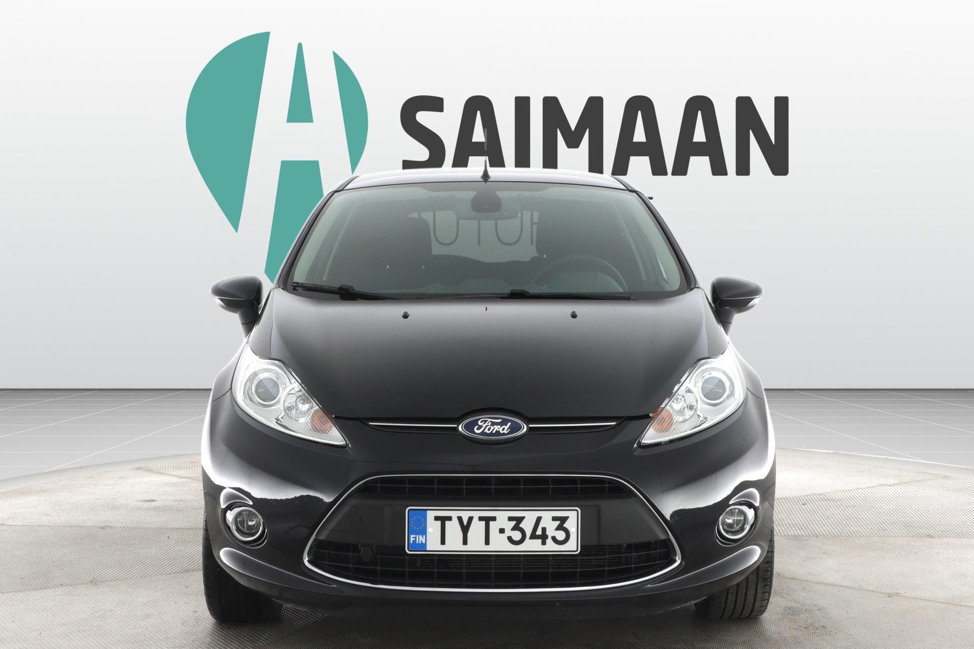 Myydään Ford Fiesta 2012 9