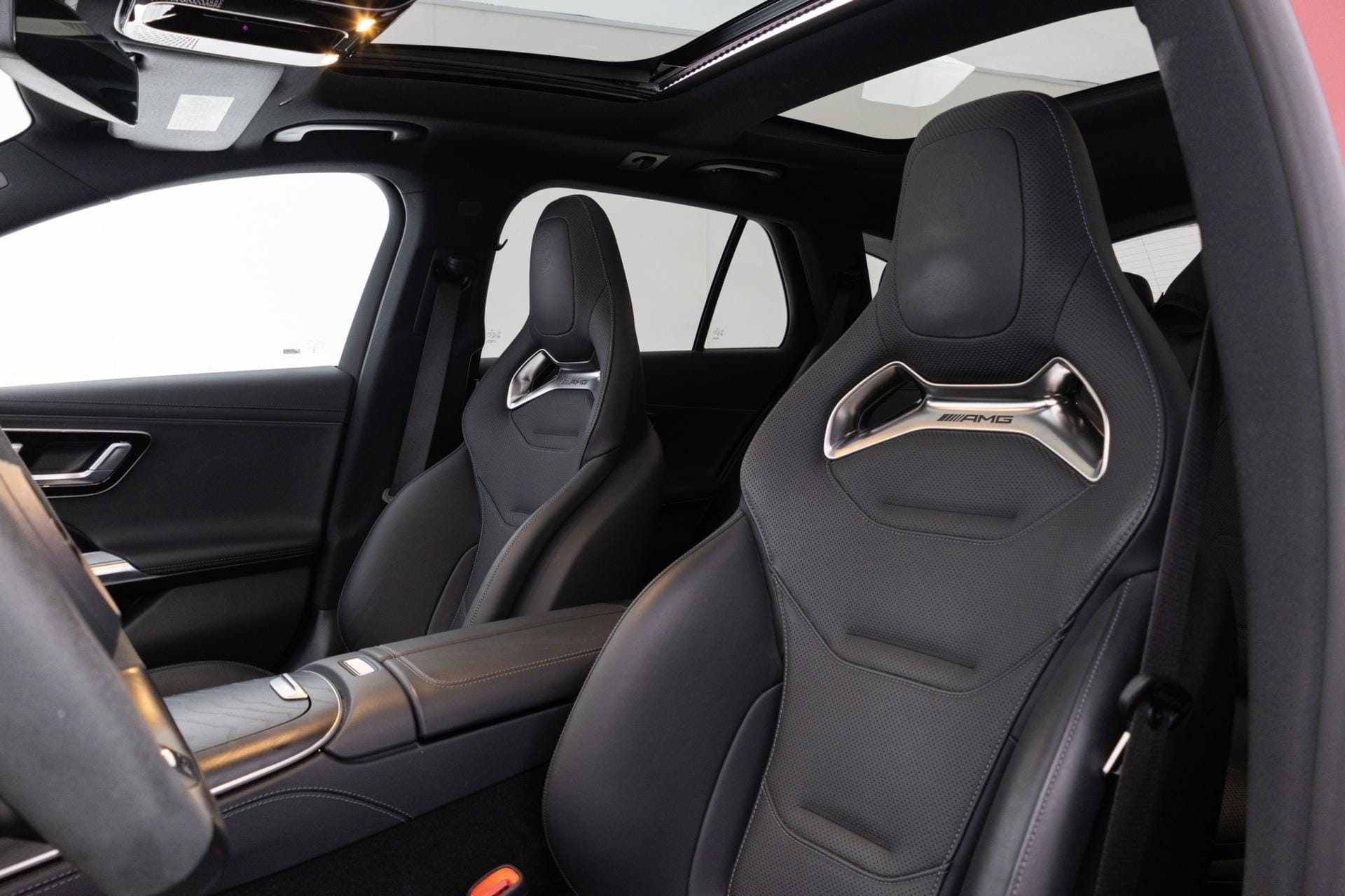 Myydään Mercedes-Benz E 53 AMG 2024 13