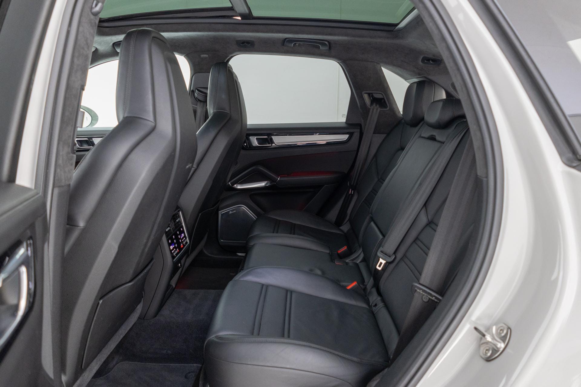 Myydään Porsche Cayenne 2020 17