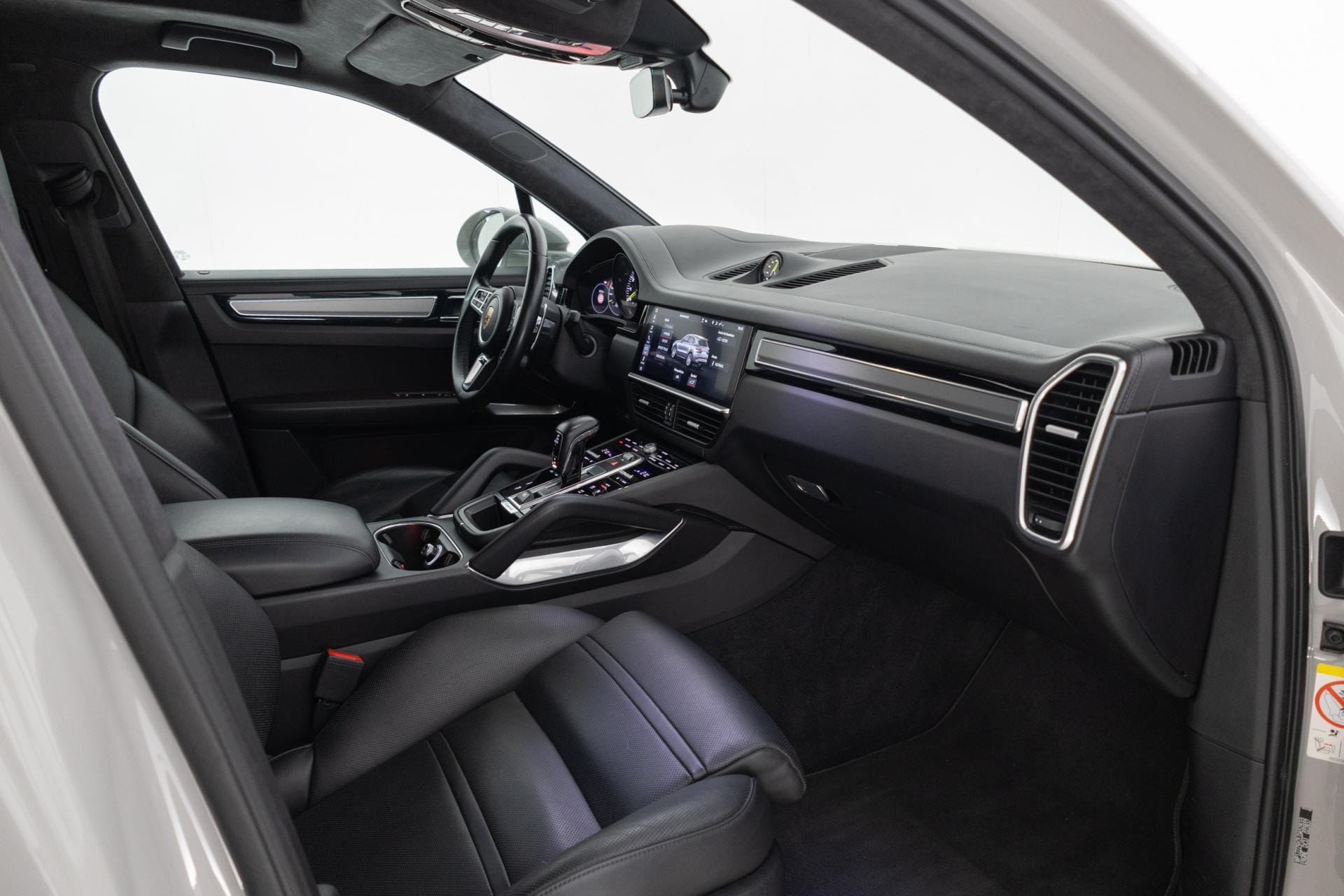 Myydään Porsche Cayenne 2020 18