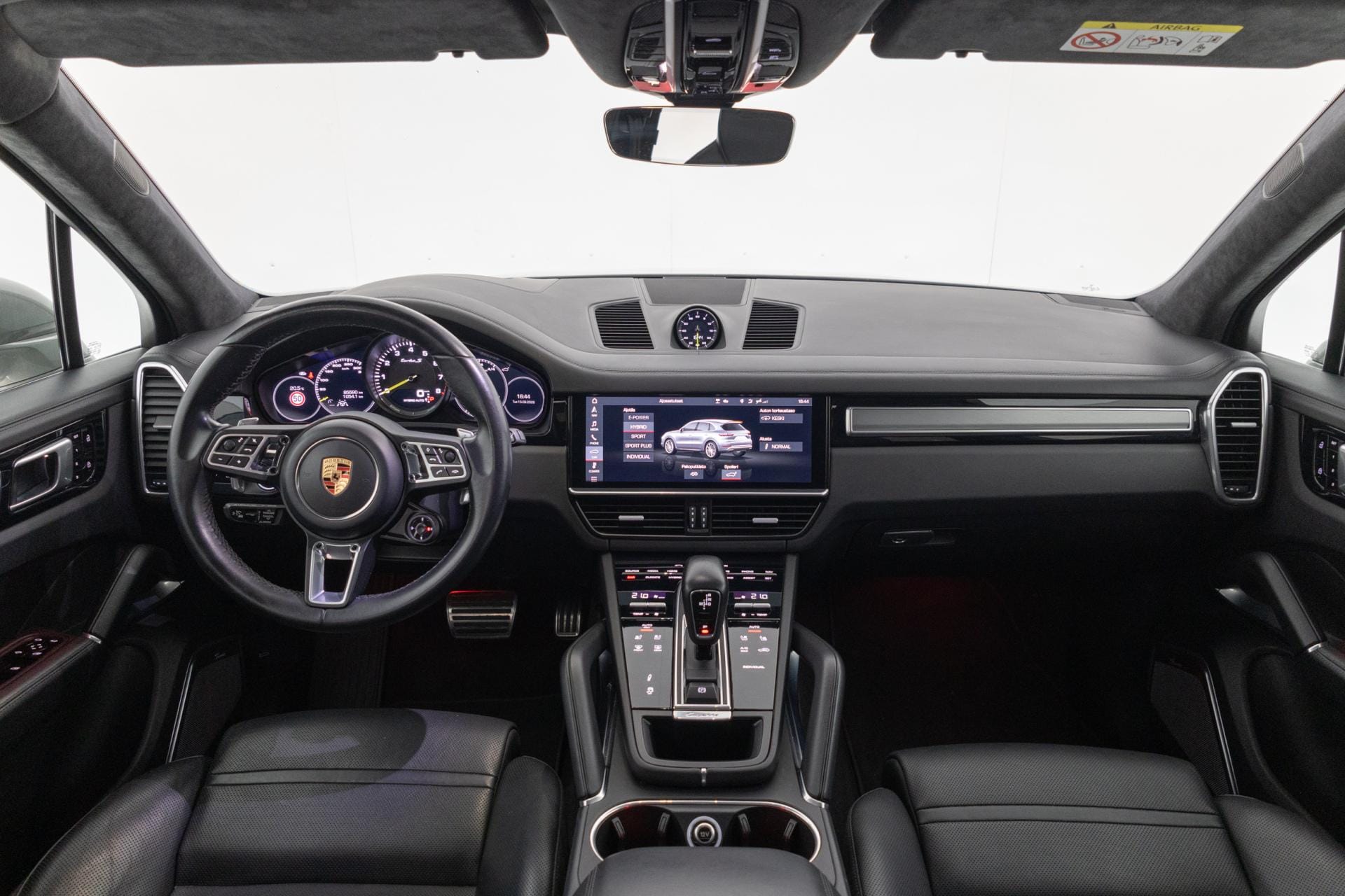 Myydään Porsche Cayenne 2020 19