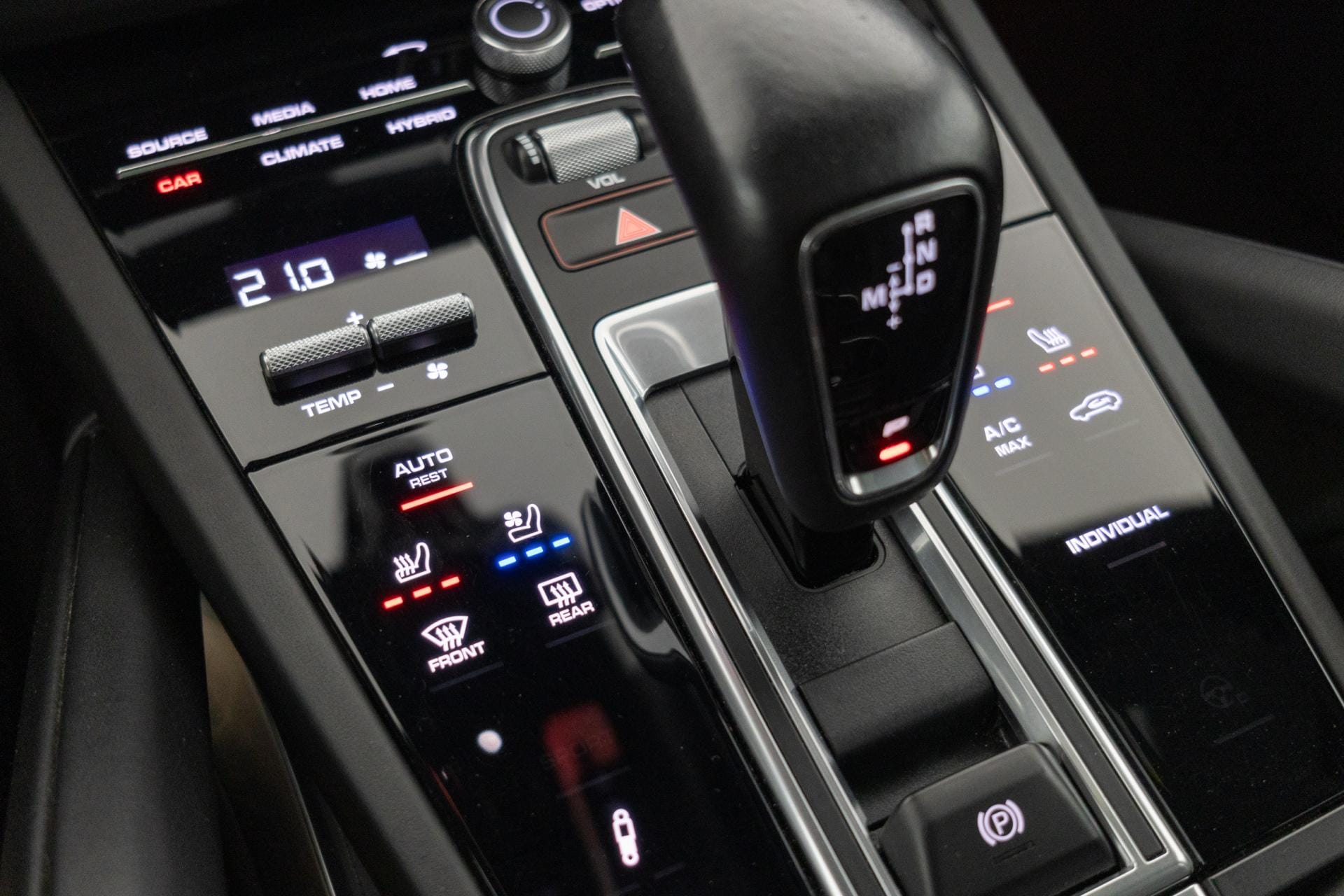 Myydään Porsche Cayenne 2020 22