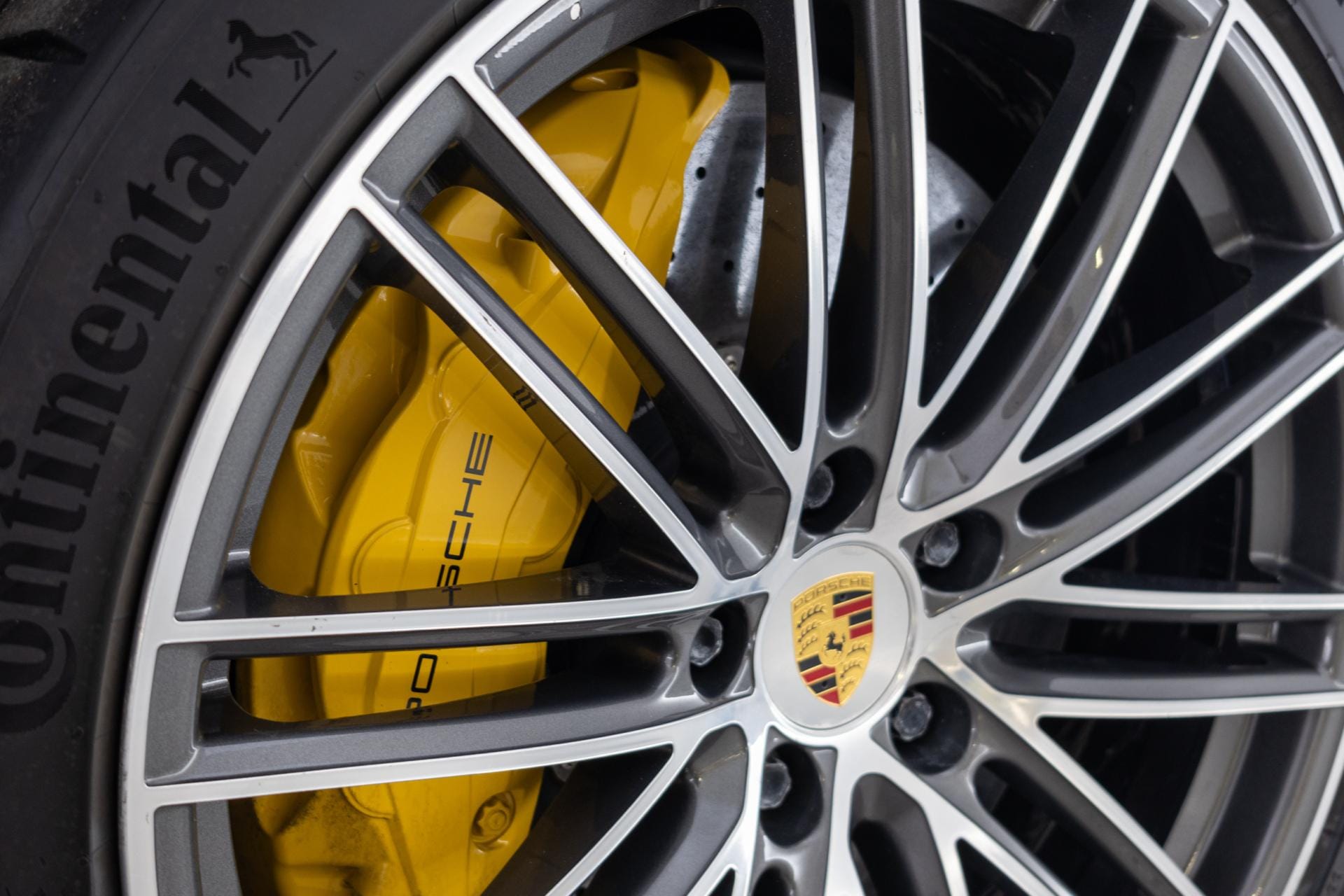 Myydään Porsche Cayenne 2020 23