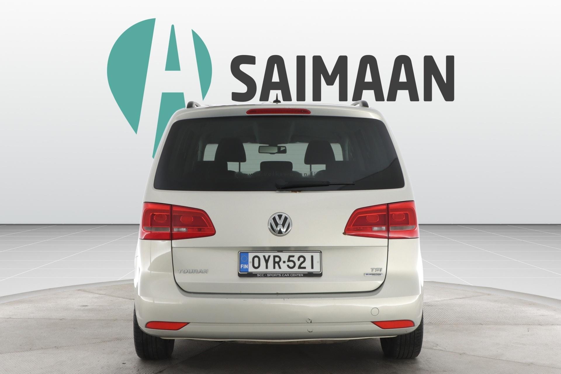Myydään Volkswagen Touran 2011 4