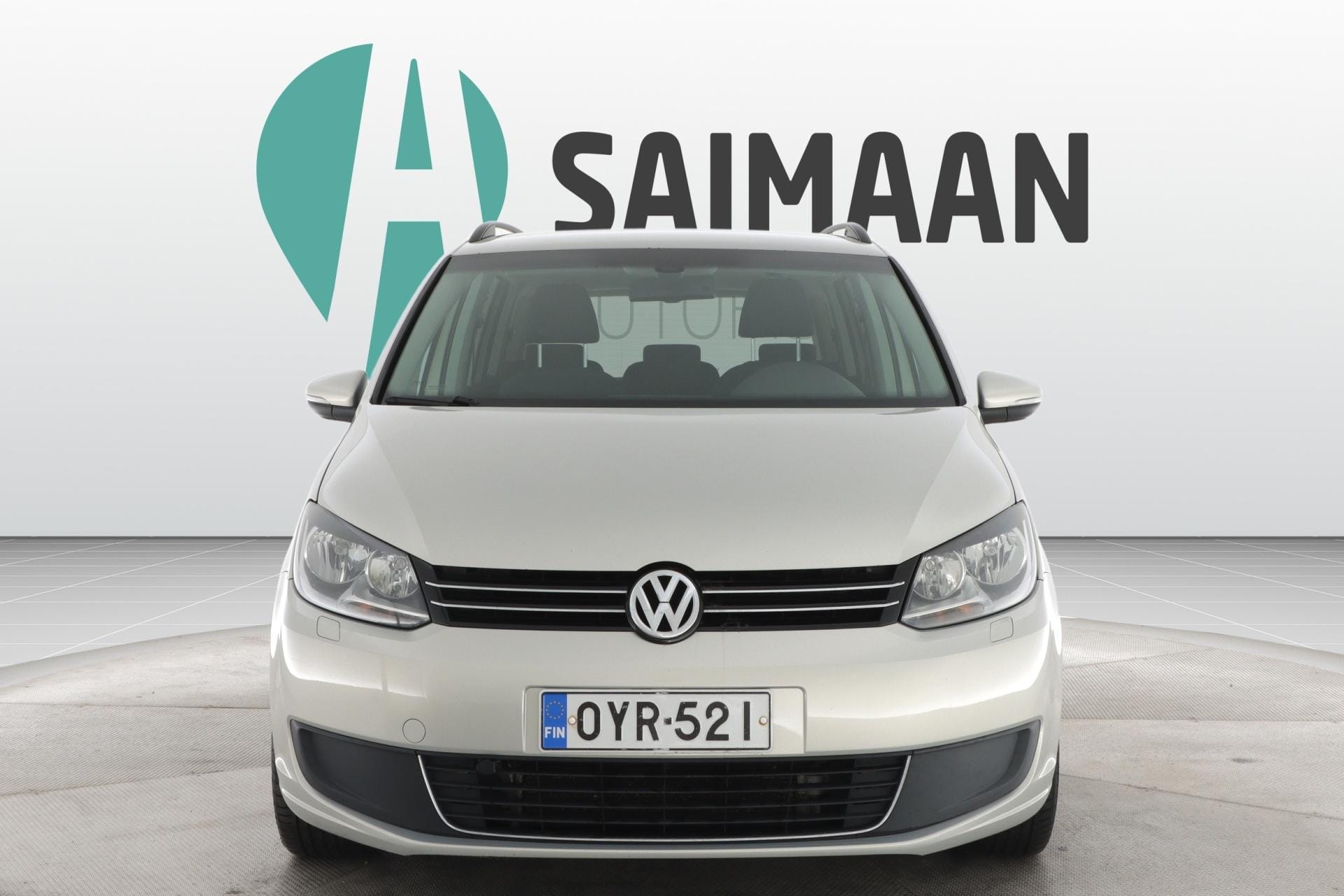 Myydään Volkswagen Touran 2011 9