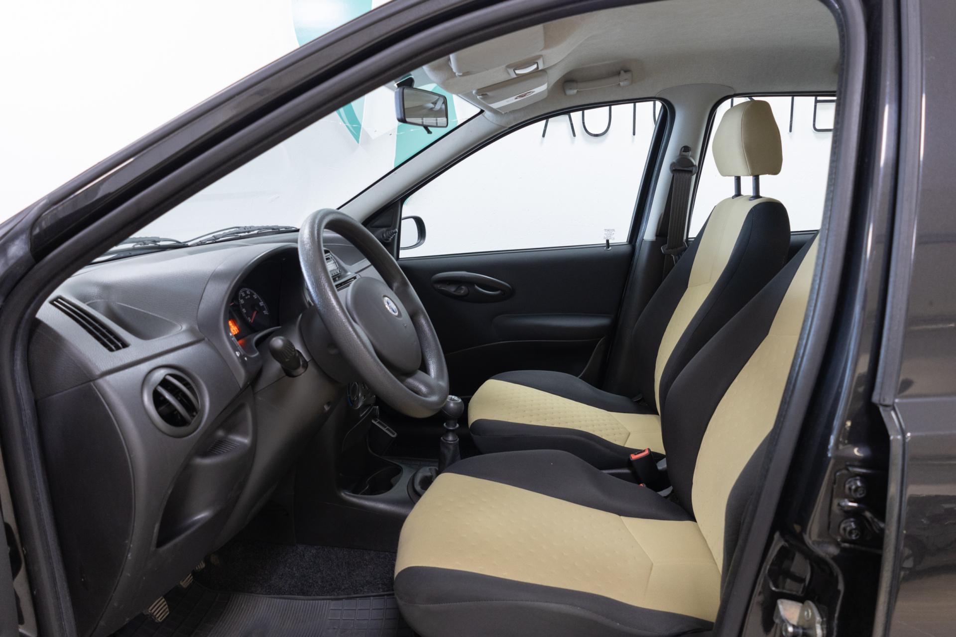 Myydään Fiat Punto 2006 6