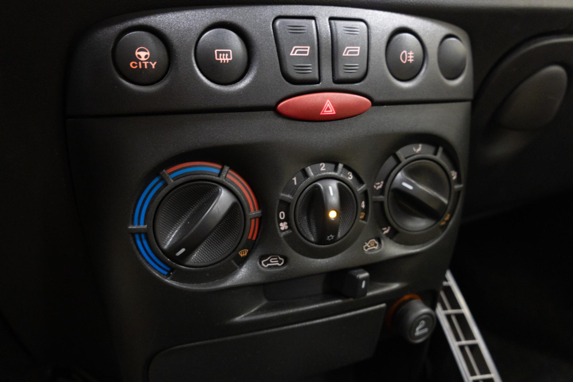 Myydään Fiat Punto 2006 12