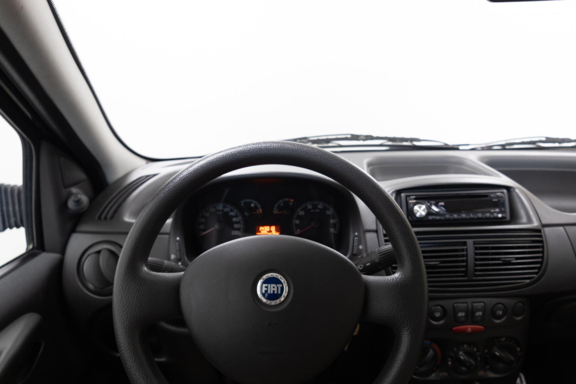 Myydään Fiat Punto 2006 11