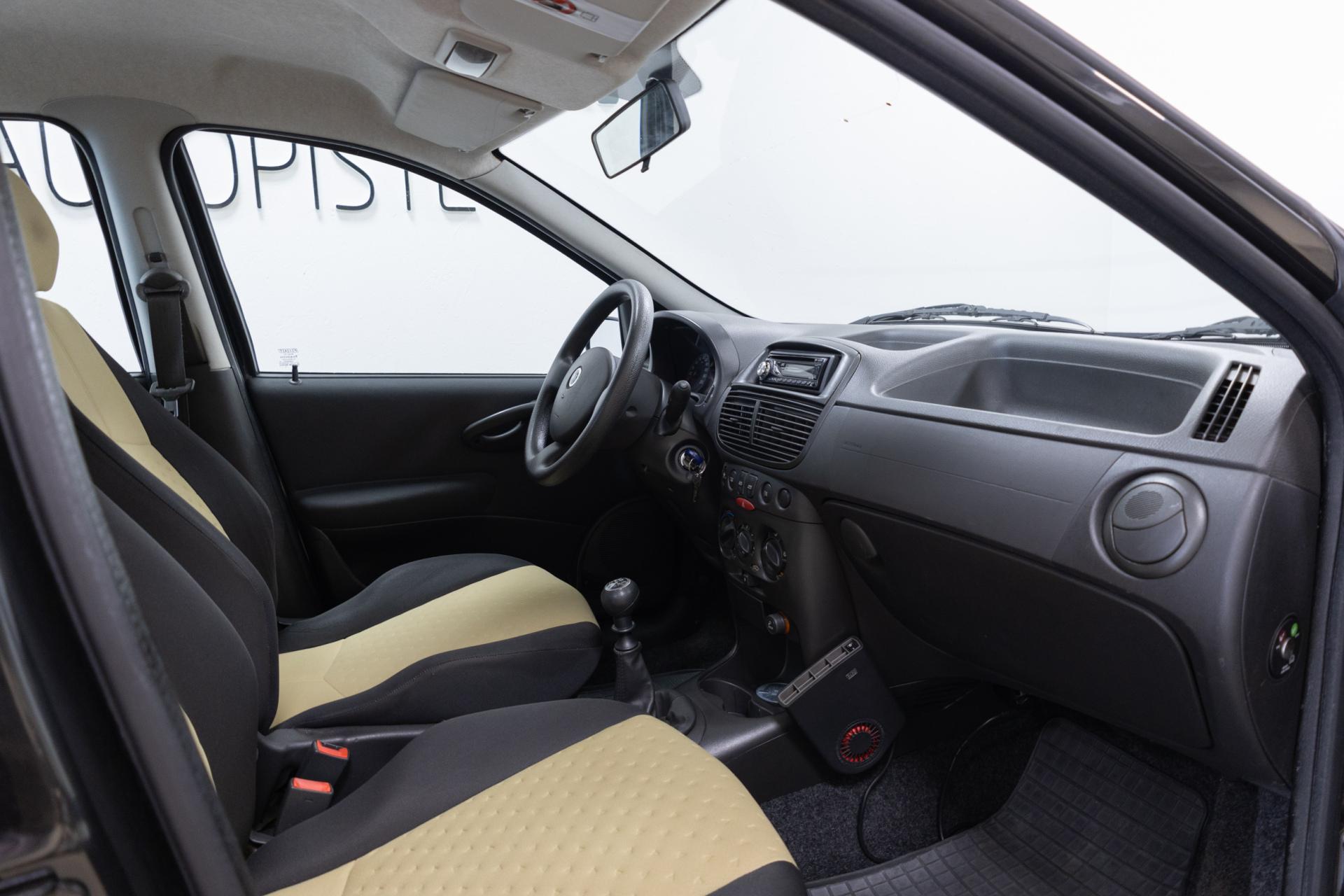 Myydään Fiat Punto 2006 7