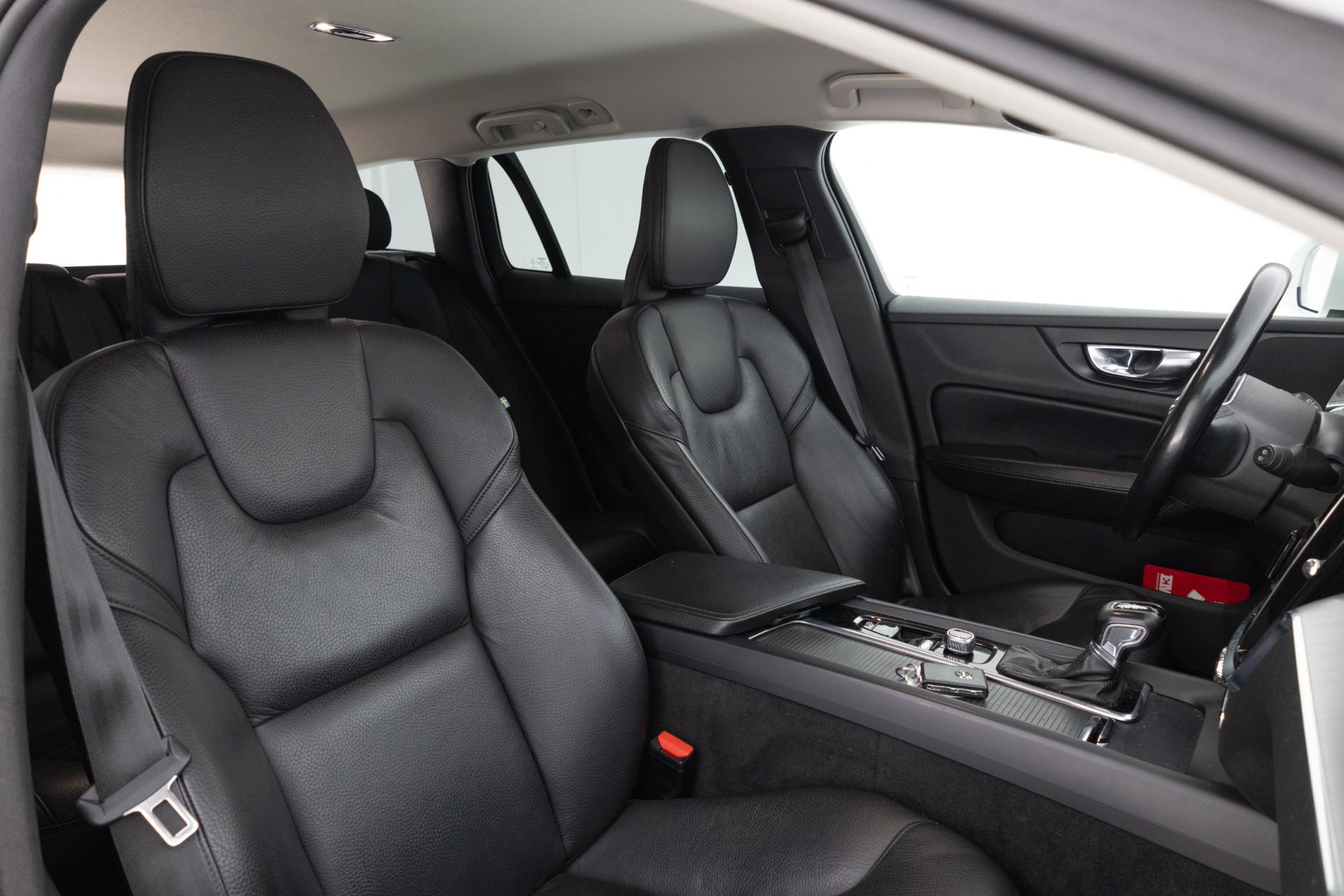 Myydään Volvo V60 2020 15