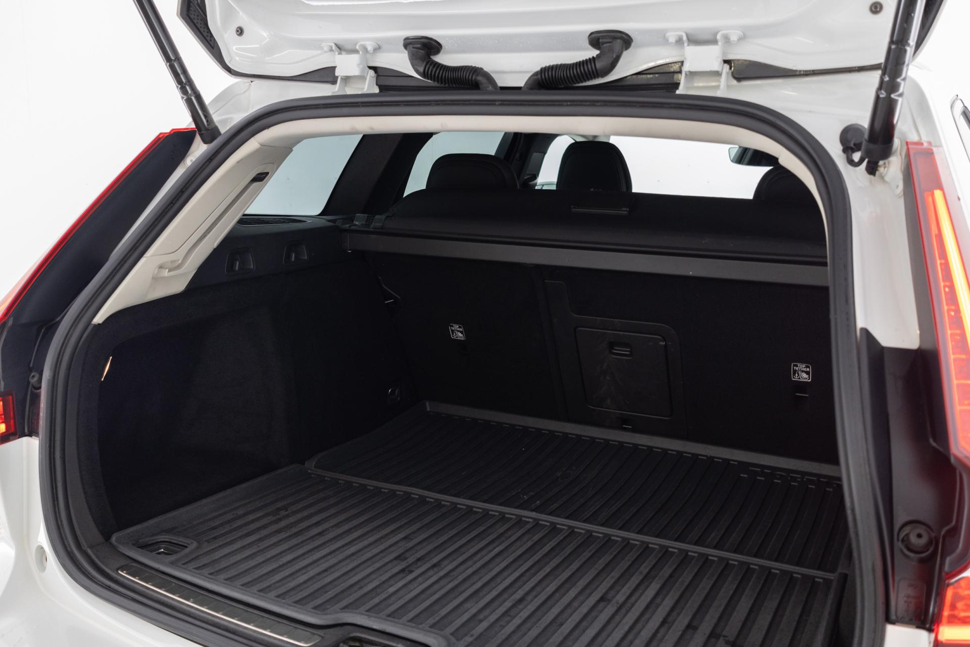 Myydään Volvo V60 2020 18