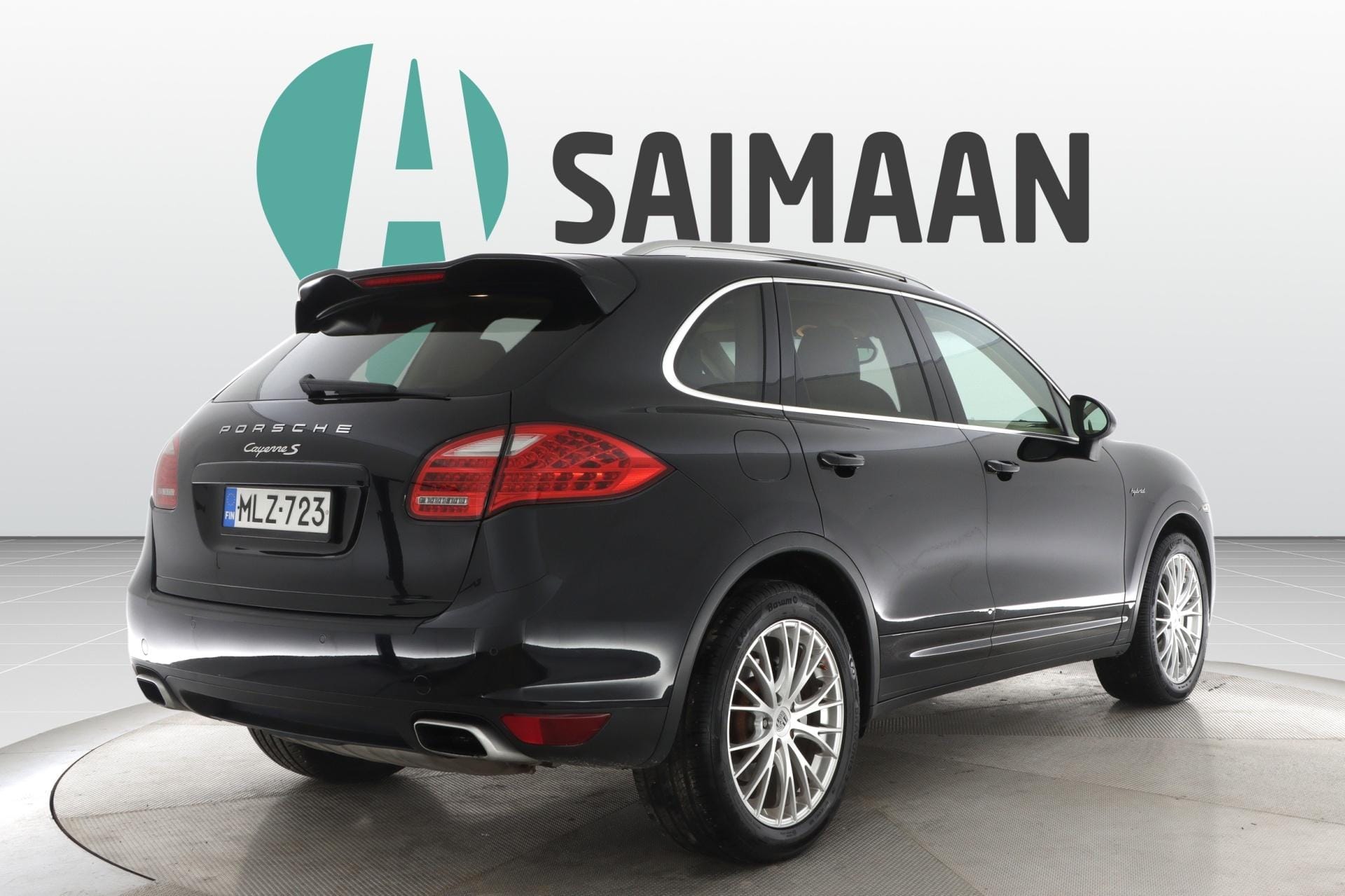 Myydään Porsche Cayenne 2010 5