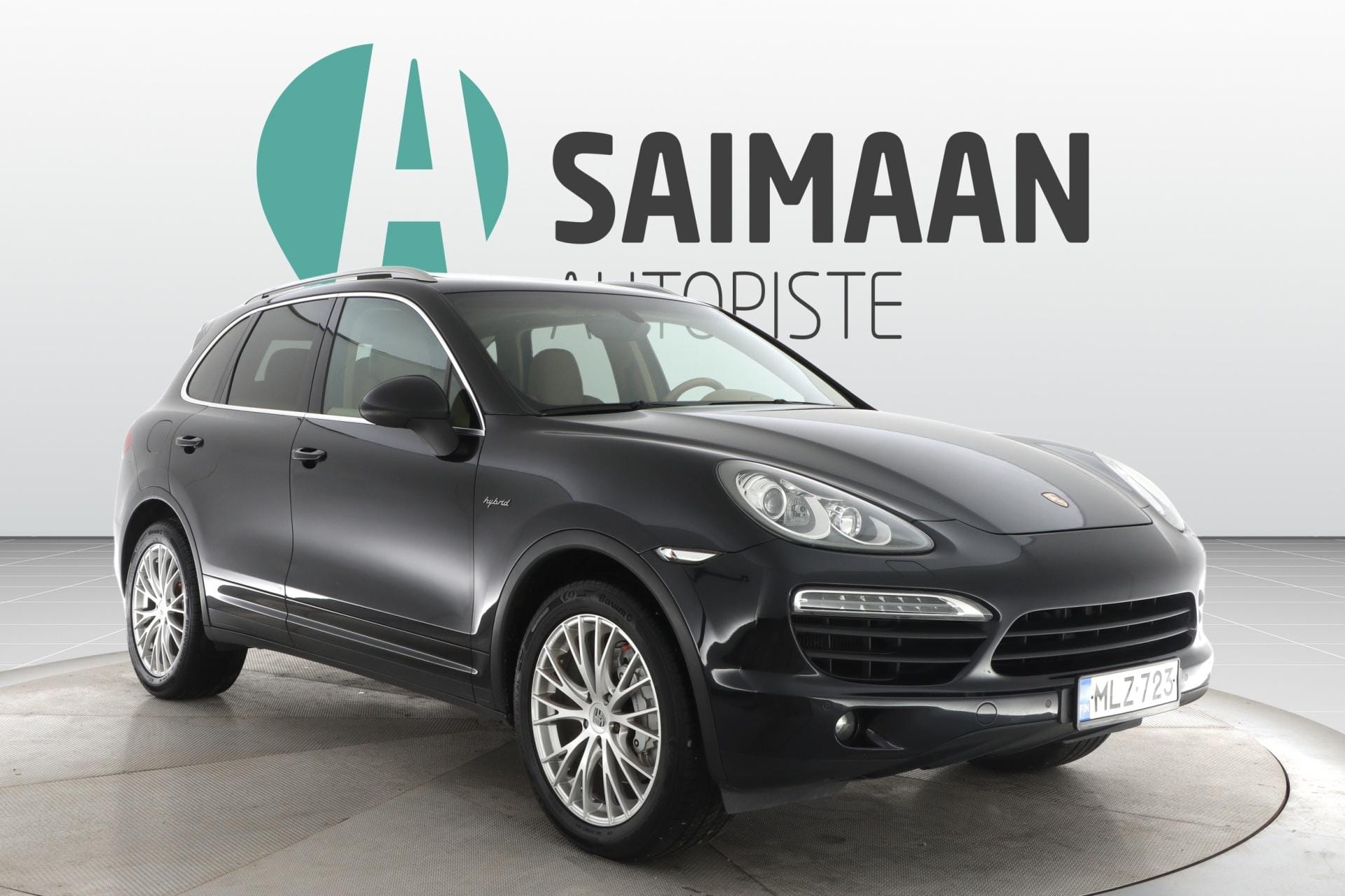 Myydään Porsche Cayenne 2010 7