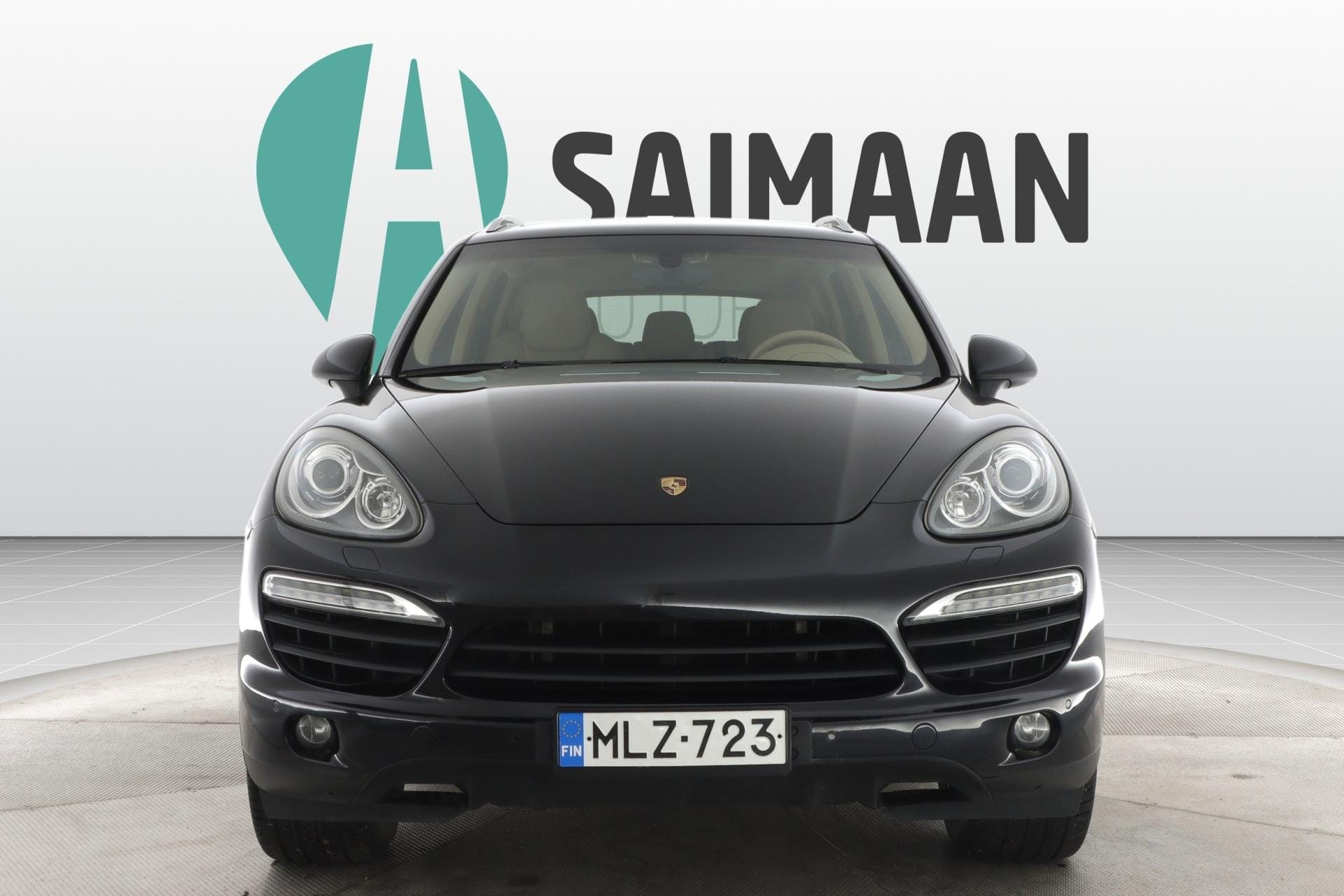 Myydään Porsche Cayenne 2010 9